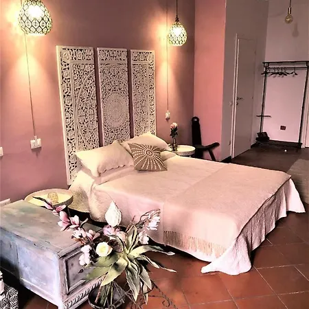 Guest house White & Gold *