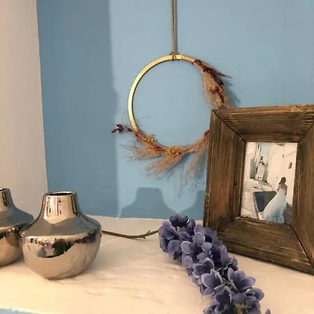 Guest house White & Gold