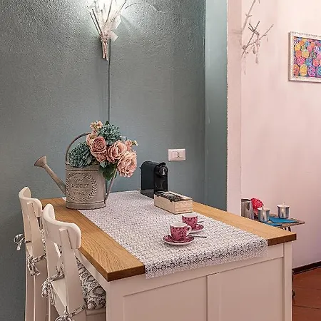White & Gold Guest house Verona